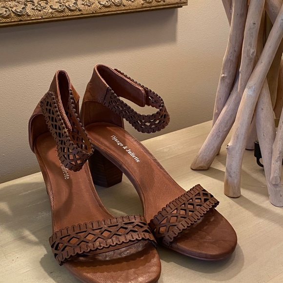 Tan Leather Sandals - Picture 7 of 7